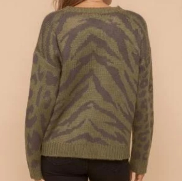 NWT Olive Green/Charcol Animal Print Sweater - Picture 3 of 7